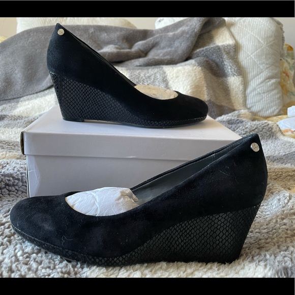 Calvin Klein Lin kid suede snake print heel - Picture 6 of 6